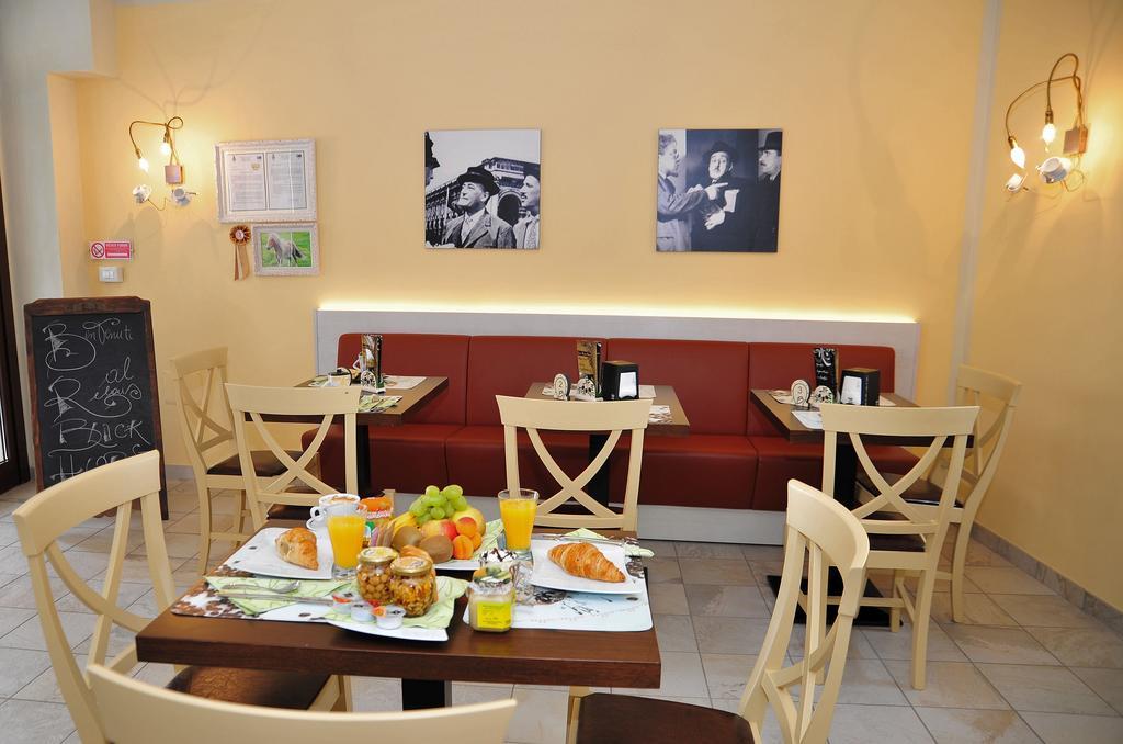 Relais Black Horse Millesimo Exterior foto